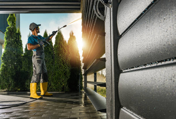 Best Spring Cleaning  in Indnola, IA